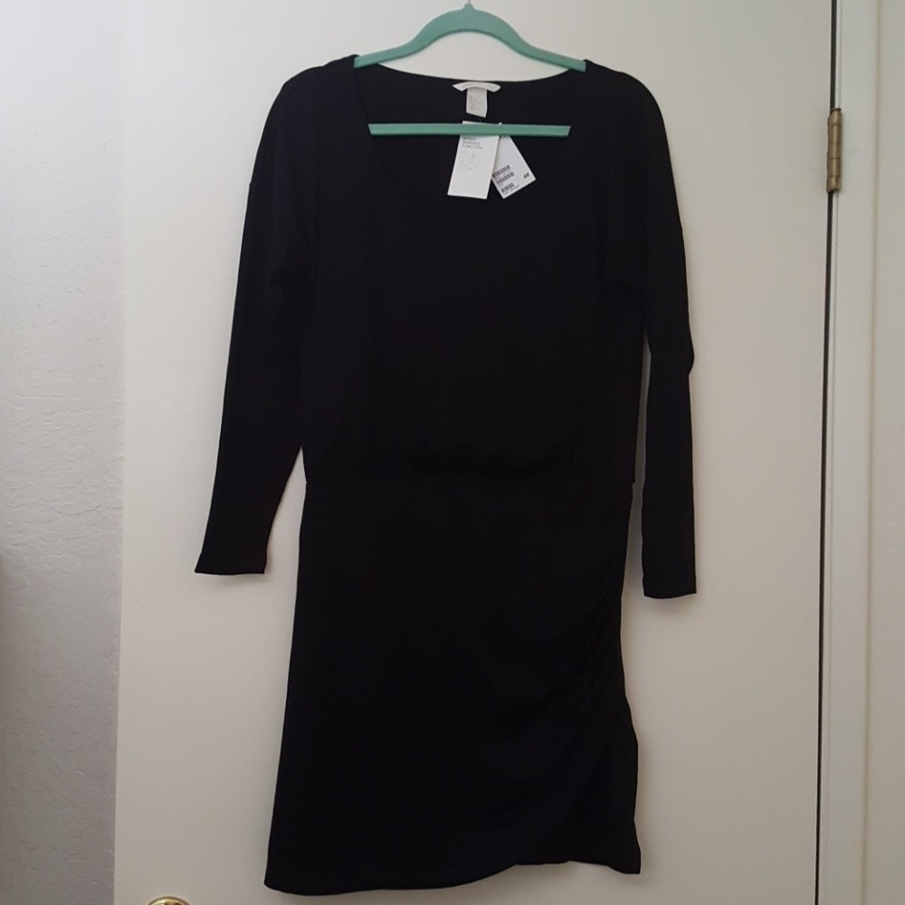 H&M Black nursing dress $20.00